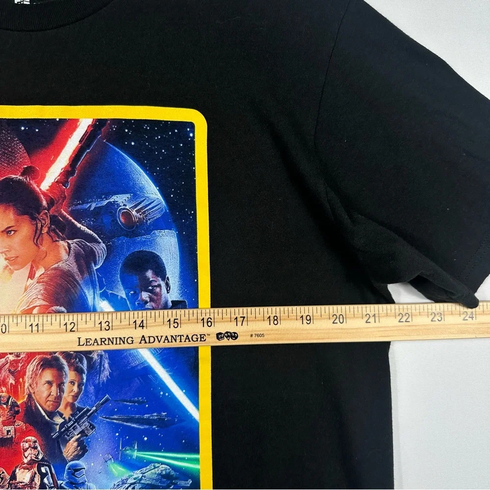 Star Wars The Force Awakens Black Short Sleeve Tee Size XLarge - Picture 5 of 5
